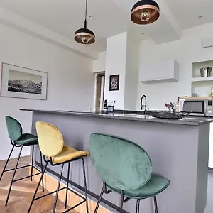 Entier - Refait A Neuf - Loft - City Center Appartement